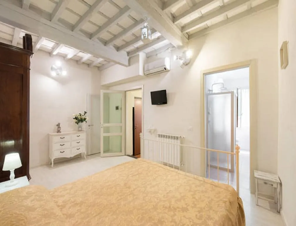 Apartment Happy Florence Santa Croce 2 Italy